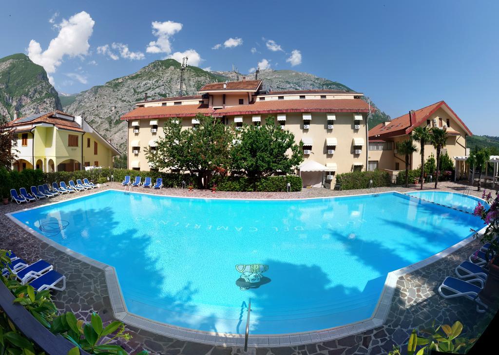 Hotel Del Camerlengo ファーラ・サン・マルティーノ エクステリア 写真